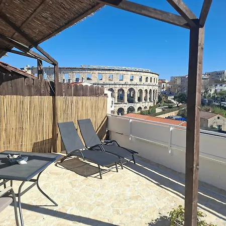 Terrace Dream View Over Amphitheatre Apartman *
