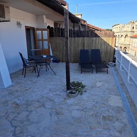 Terrace Dream View Over Amphitheatre Apartment