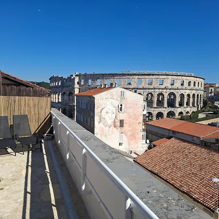 Daire Terrace Dream View Over Amphitheatre Pula